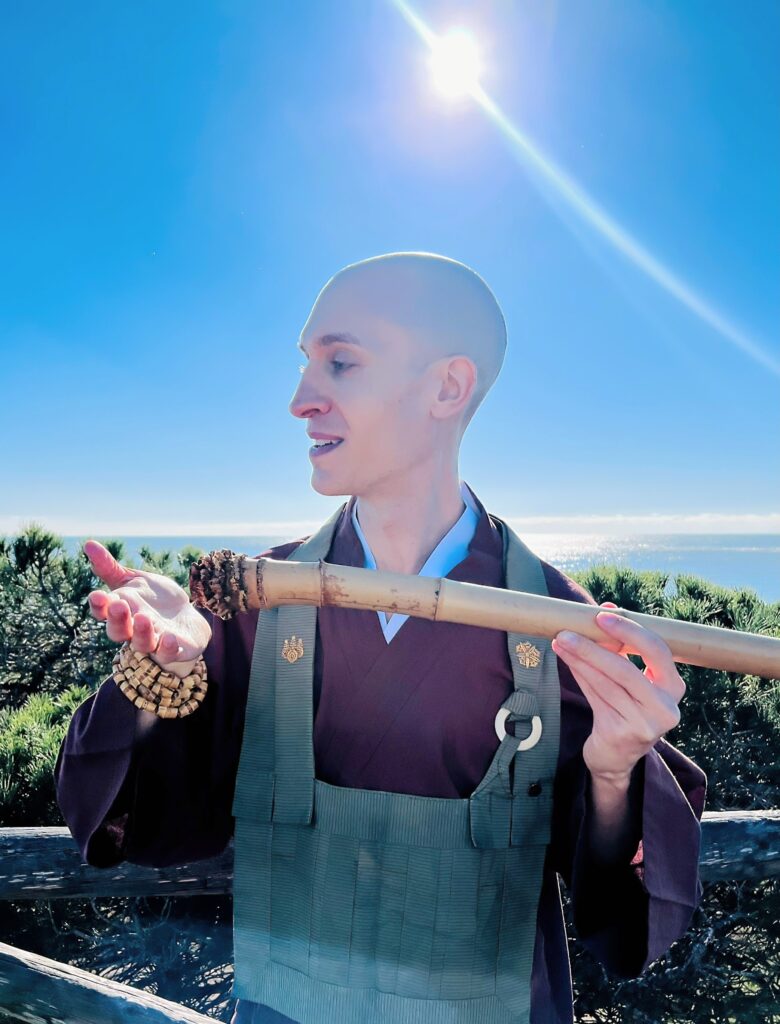 Josen Jon Kypros teaching shakuhachi in Spain, 2024